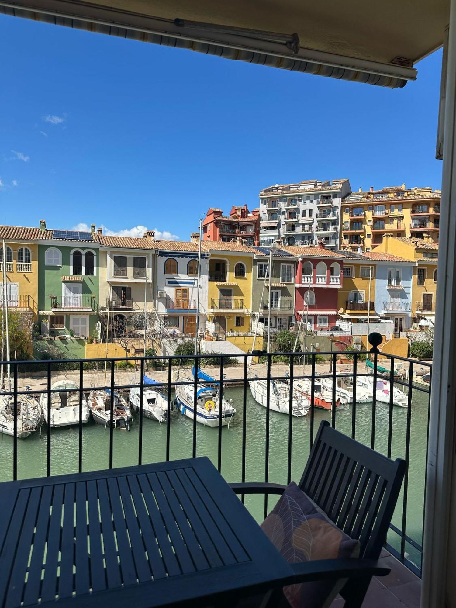 2 Valencia Apartment